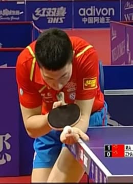 名队员的坚 名队员的坚