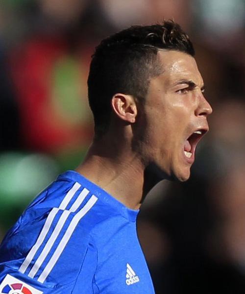 了球员与球 了球员与球